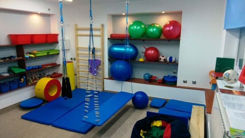 Zapraszamy do naszej specjalnie przygotowanej sali integracji sensorycznej w Przedszkolu Bajeczka - miejsca, gdzie zmysły prowadzą do odkryć.