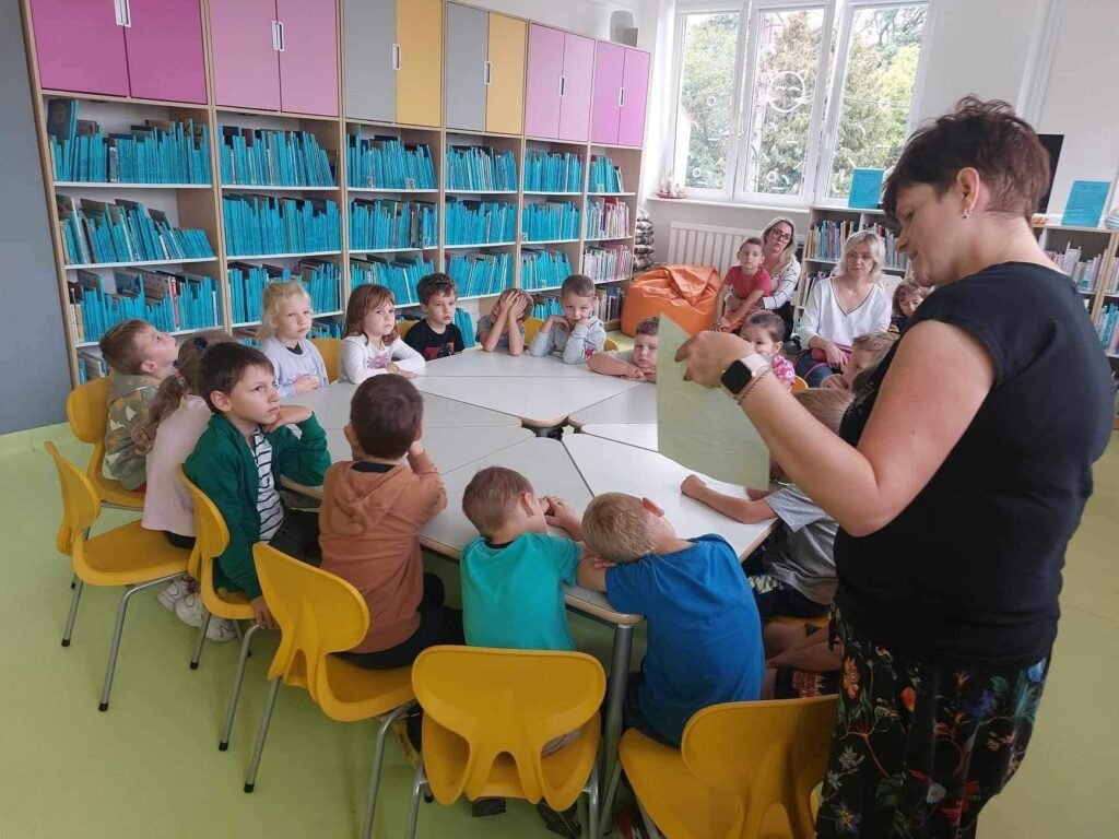 W naszym przedszkolu dzieci rozwijają kreatywność i umiejętności przy pomocy ciekawych zajęć.